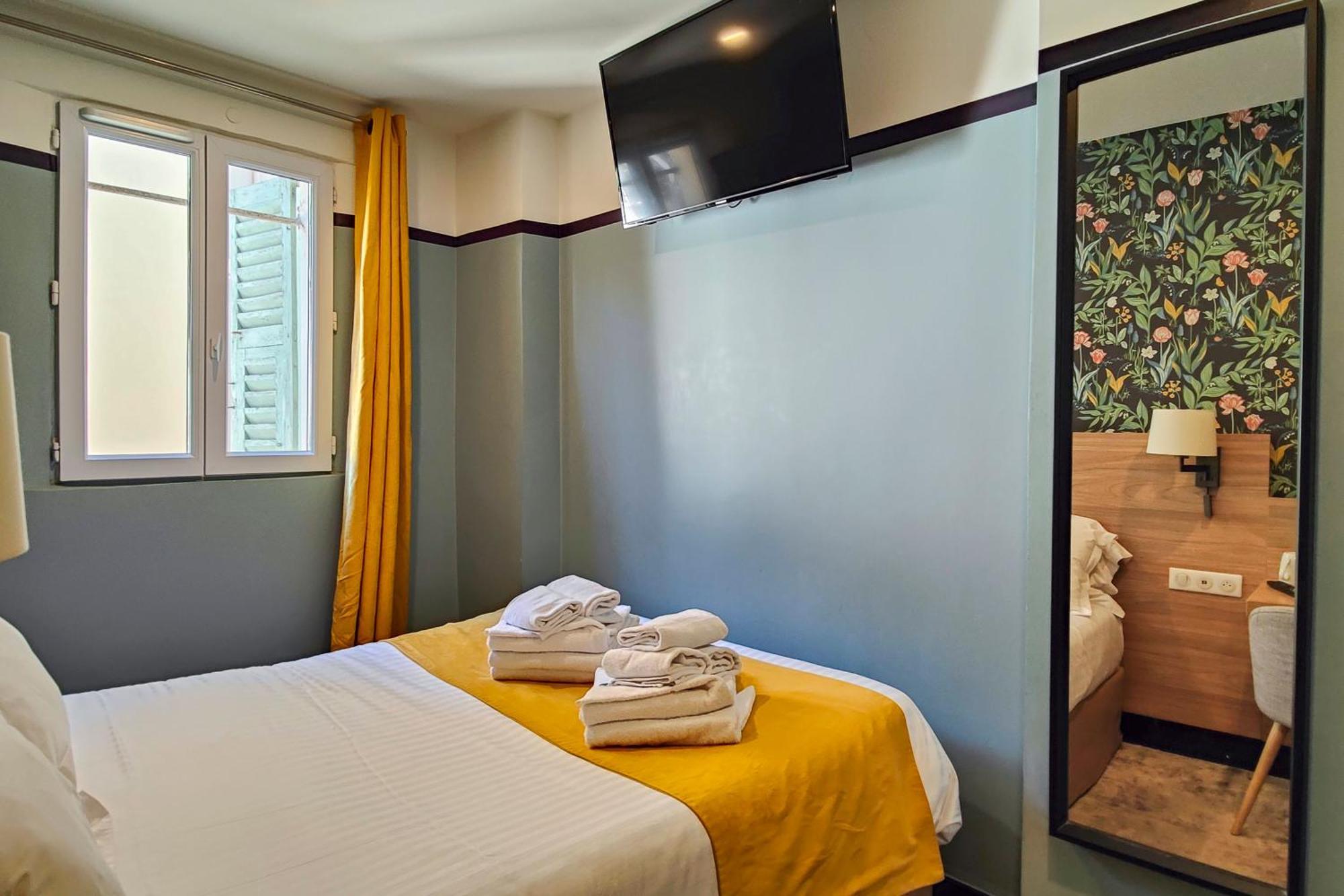 De France, Un Ammi Hotel