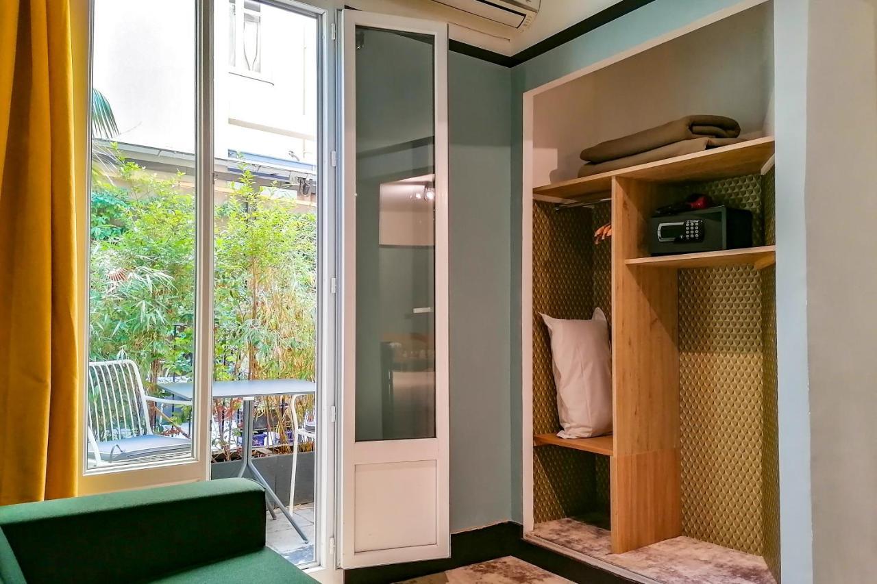 De France, Un Ammi Hotel